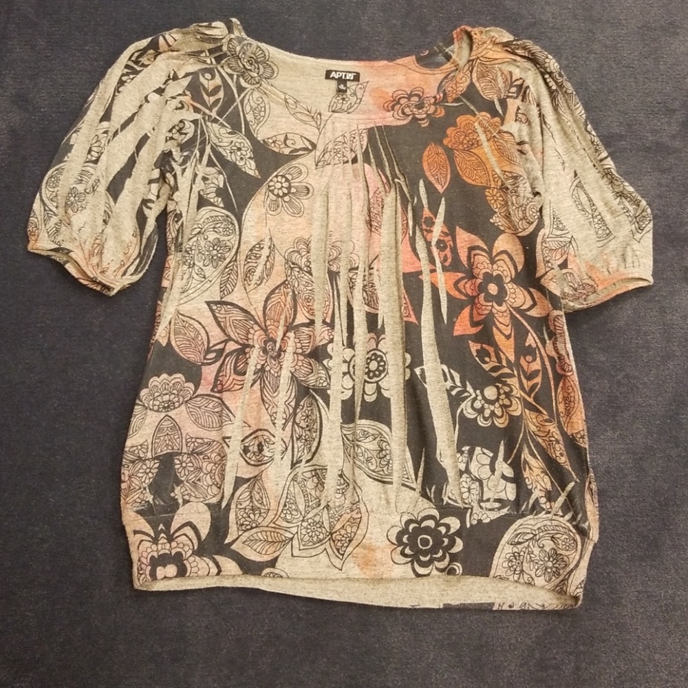 Apt 9 Top